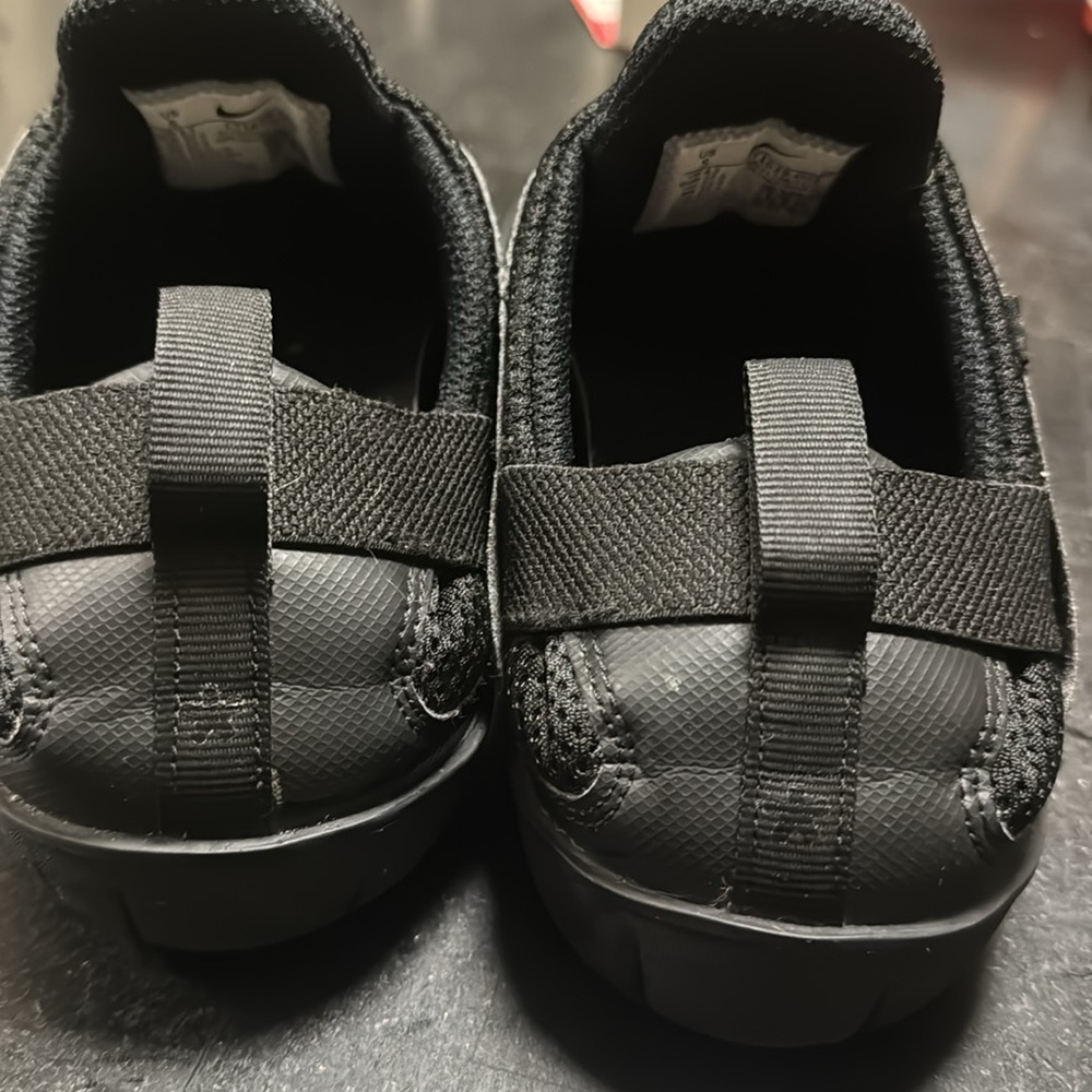 Nike - Picture 6 of 10